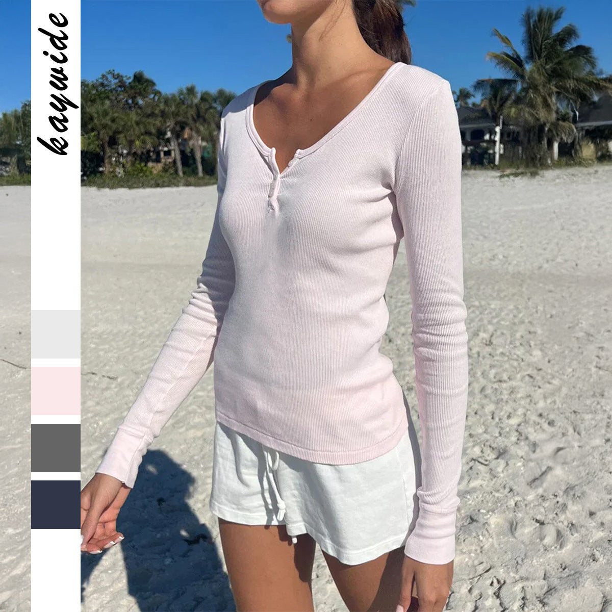 T-shirt Henley à manches longues cintré pour femmes avec décolleté en U profond, fine texture en côtes et patte de boutonnage décorative Echo Archiv