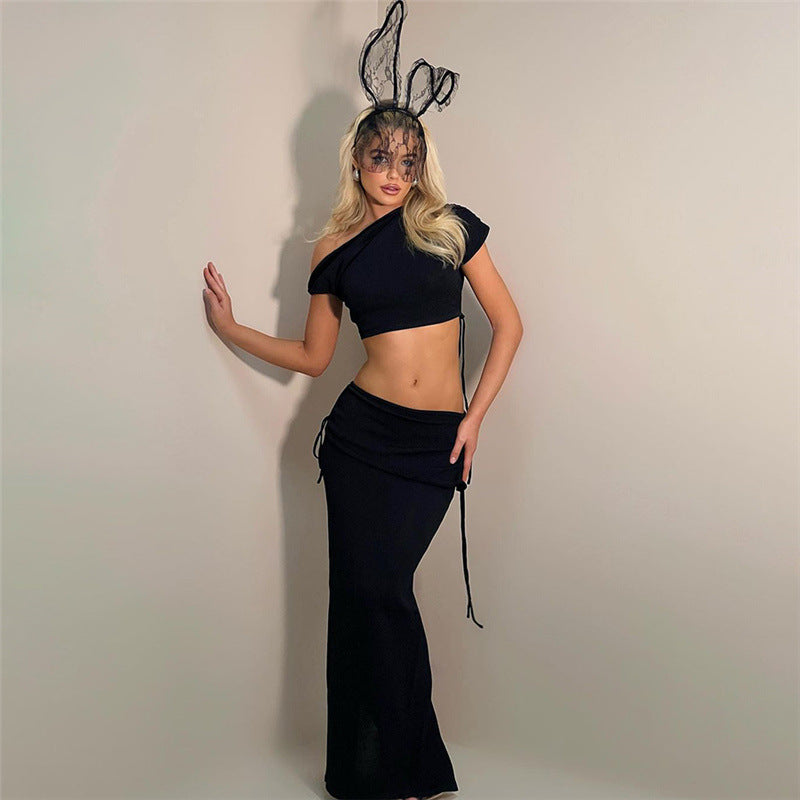 Ensemble élégant pour femmes avec haut asymétrique et jupe cintrée Heidi-Mode