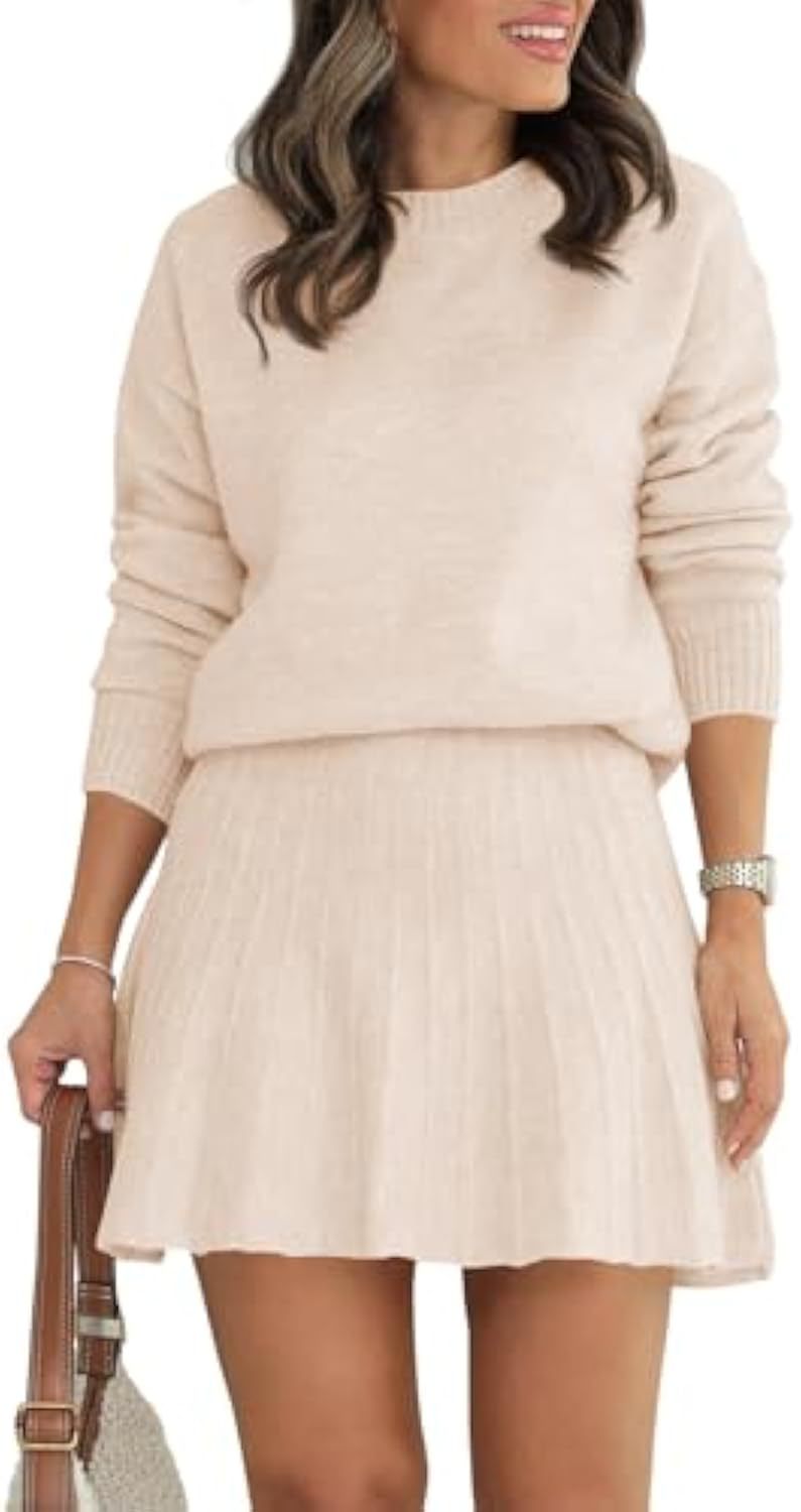 Ensemble en tricot pour femmes avec pull à col rond et mini-jupe plissée