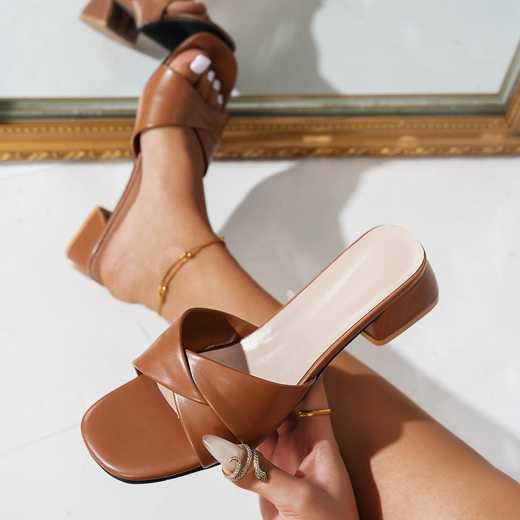Mules confortables pour femmes avec un élégant talon bloc et un design de bride à la mode R&B