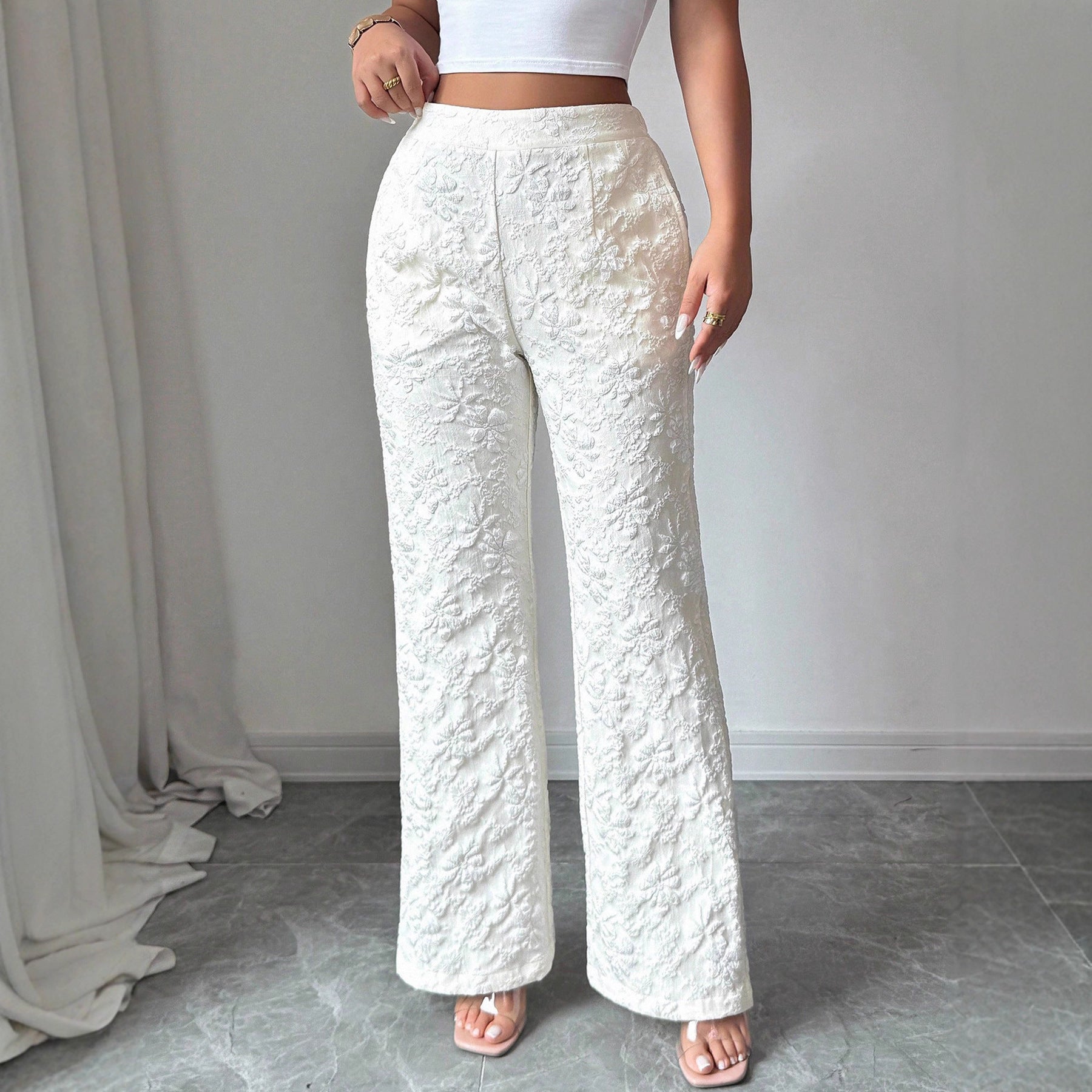 Pantalon élégant pour femmes avec une coupe haute et un motif floral R&B