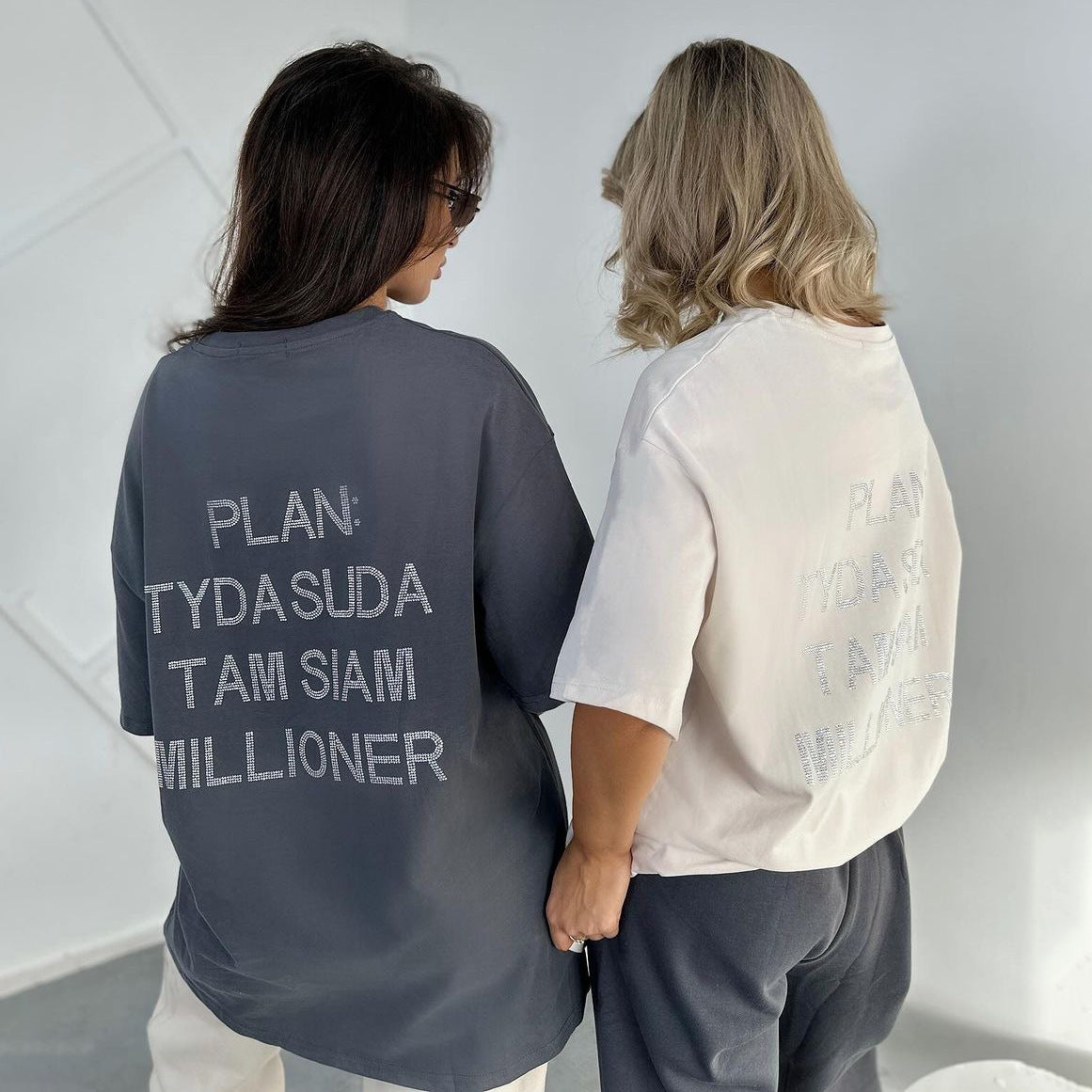 T-shirt oversized pour femmes avec inscription en strass dans le dos Echo Archiv
