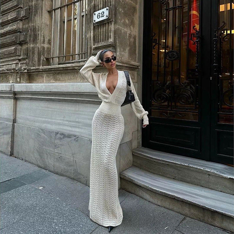 Robe maxi élégante en crochet pour femmes avec décolleté en V profond R&B