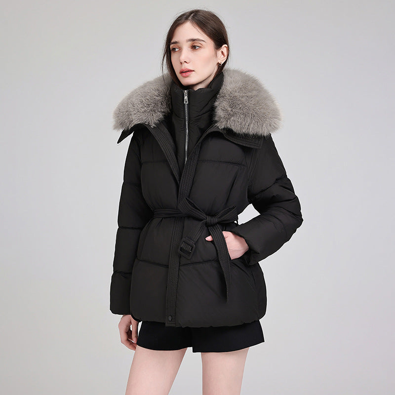 Manteau court matelassé pour femmes avec col en fausse fourrure volumineux et ceinture en tissu cintrée Echo Archiv