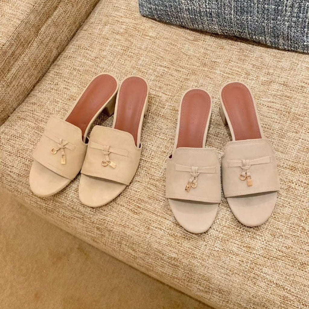 Chaussons élégants pour femmes avec application de nœud à la mode R&B