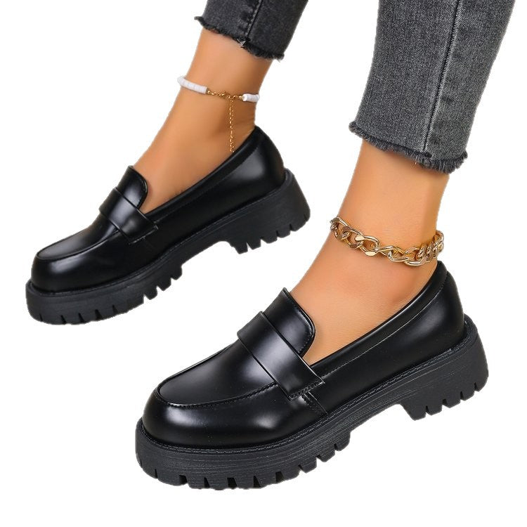 Mocassins pour femmes avec plateforme robuste et boucle stylée R&B