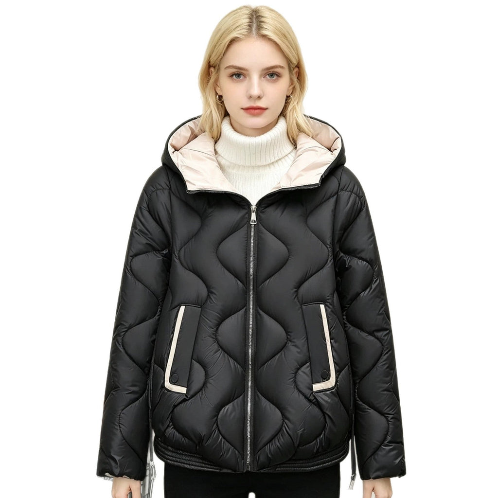 Veste courte matelassée pour femmes avec piquage en forme de cœur, ourlet arrondi et poches à rabat passepoilées Echo Archiv