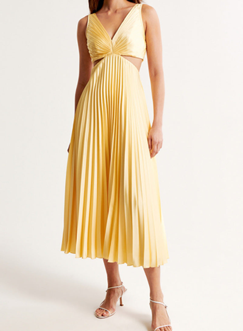 Robe midi plissée pour femmes avec partie bustier torsadée et découpes latérales R&B