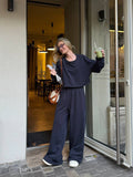 Ensemble Relaxed pour Femmes avec Sweat-Shirt Court à Col Rond et Pantalon Jogging Palazzo Taille Haute Écho Archiv