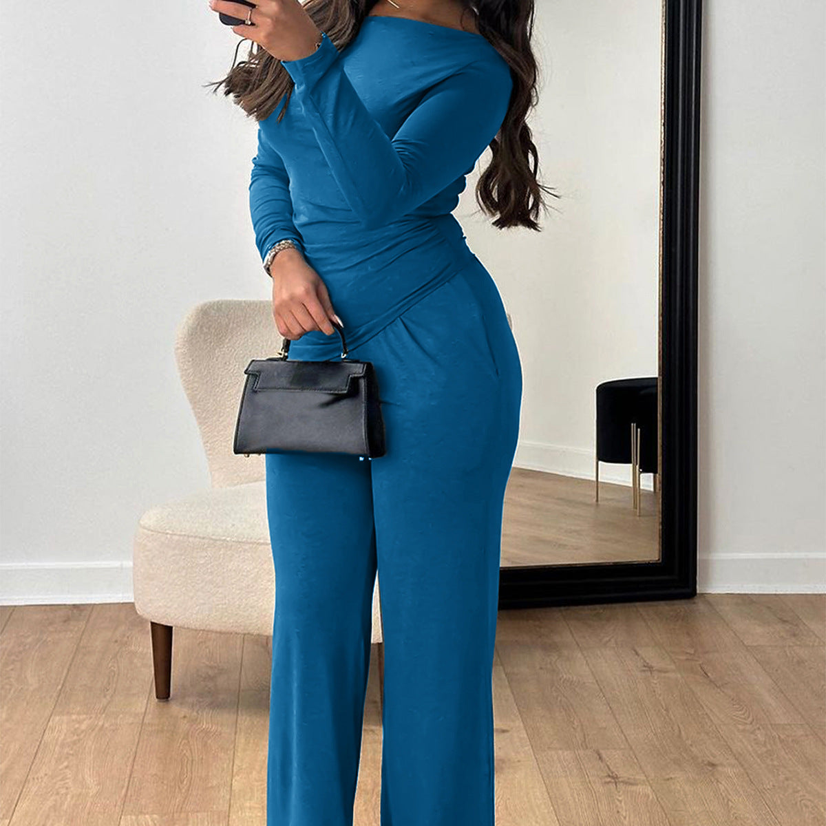 Ensemble en jersey à deux pièces pour femmes avec look drapé asymétrique, top à manches longues et pantalon taille haute ample Echo Archiv