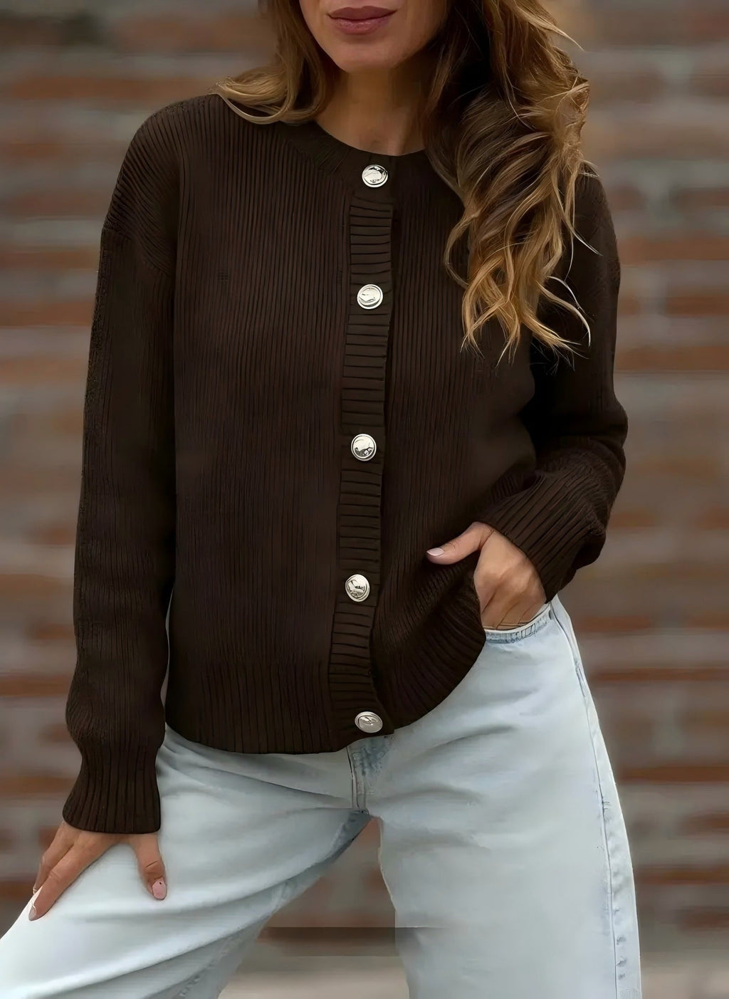 Veste en tricot stylée pour femmes avec fermeture à boutons