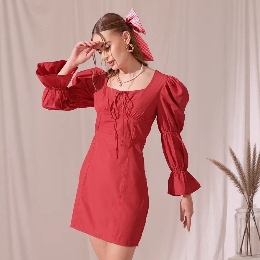 Robe mini à manches bouffantes pour femmes avec décolleté carré, bustier à cordon et manches cloche