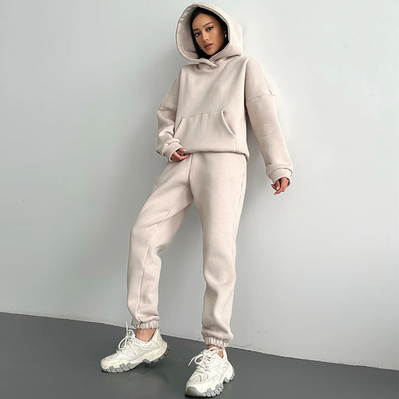 Ensemble de loungewear confortable pour femmes en deux parties avec un sweat à capuche oversize, poche kangourou et jogger à cheville élastique en French Terry Echo Archive