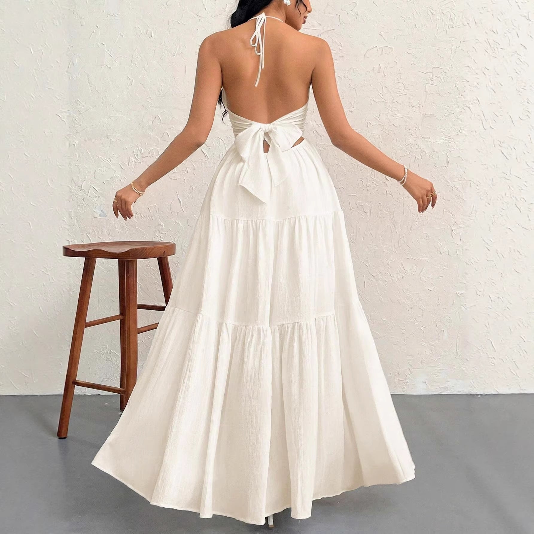 Robe maxi femme avec décolleté plongeant et jupe fluide R&B