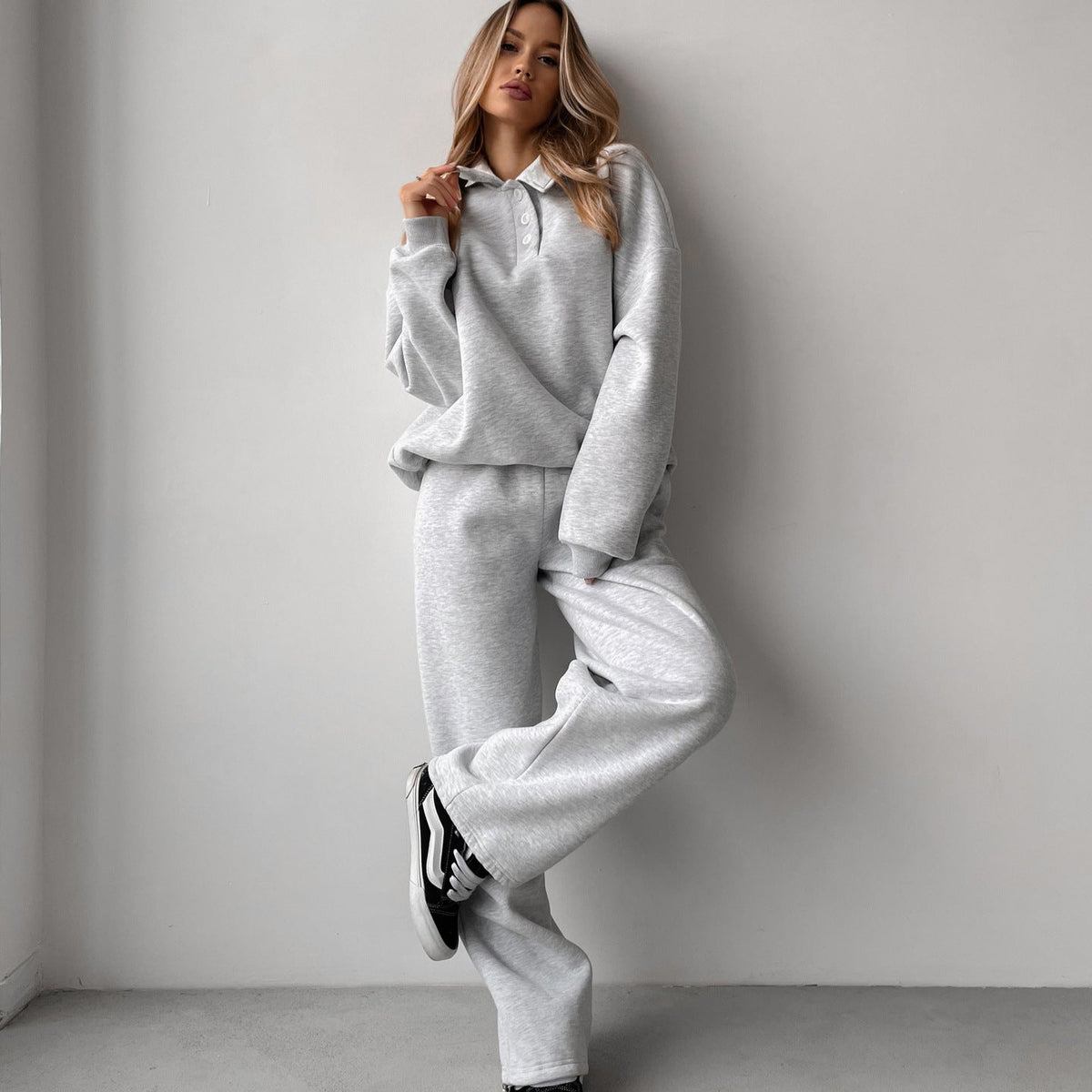Ensemble de polo-sweat et de jogging Relax-Fit pour femmes en French Terry