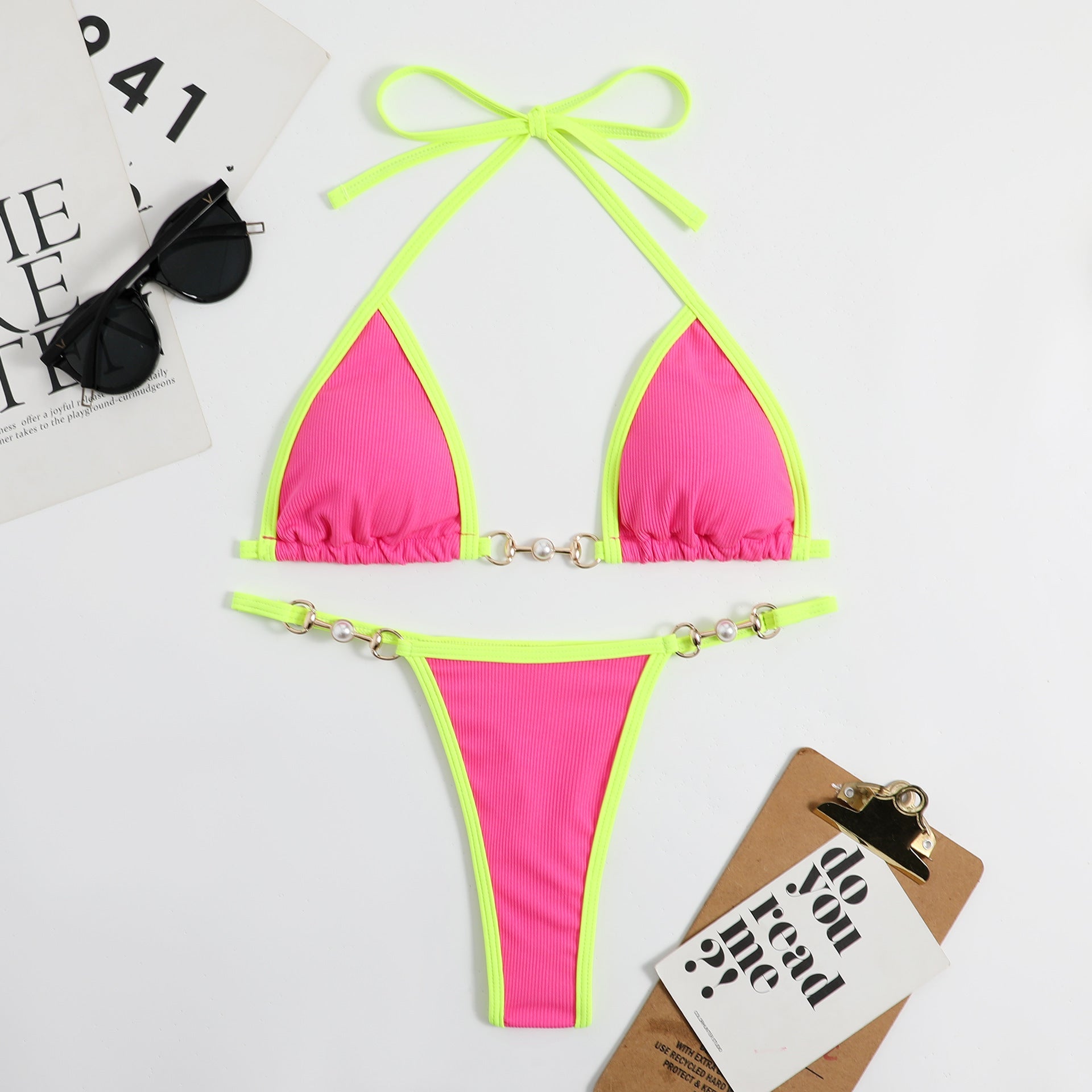 Bikini Triangle Femme avec design en rib et éléments décoratifs R&B