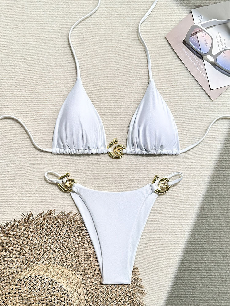 Bikini de plage pour femmes avec détails dorés R&B