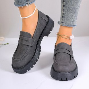 Mocassins pour femmes avec semelle antidérapante et design élégant à lanières R&B