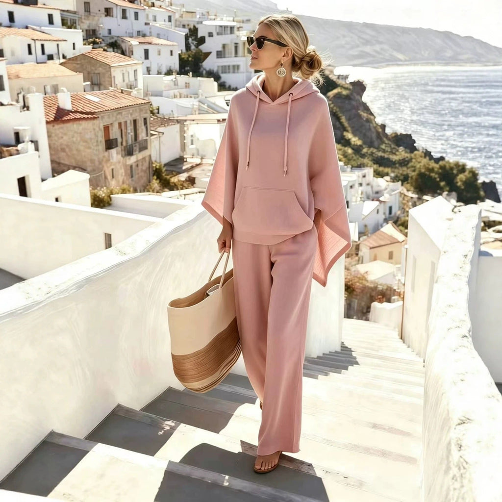 Ensemble lounge pour femmes avec poncho à capuche décontracté et pantalon ample en tissu éponge Echo Archiv