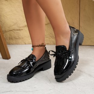Mocassins pour femmes avec application de franges à la mode et semelle antidérapante R&B
