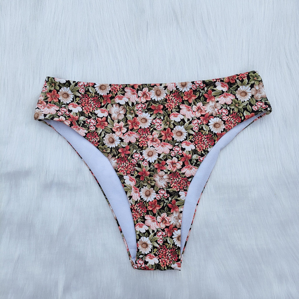 Ensemble de bikini floral pour femmes avec design ludique R&B
