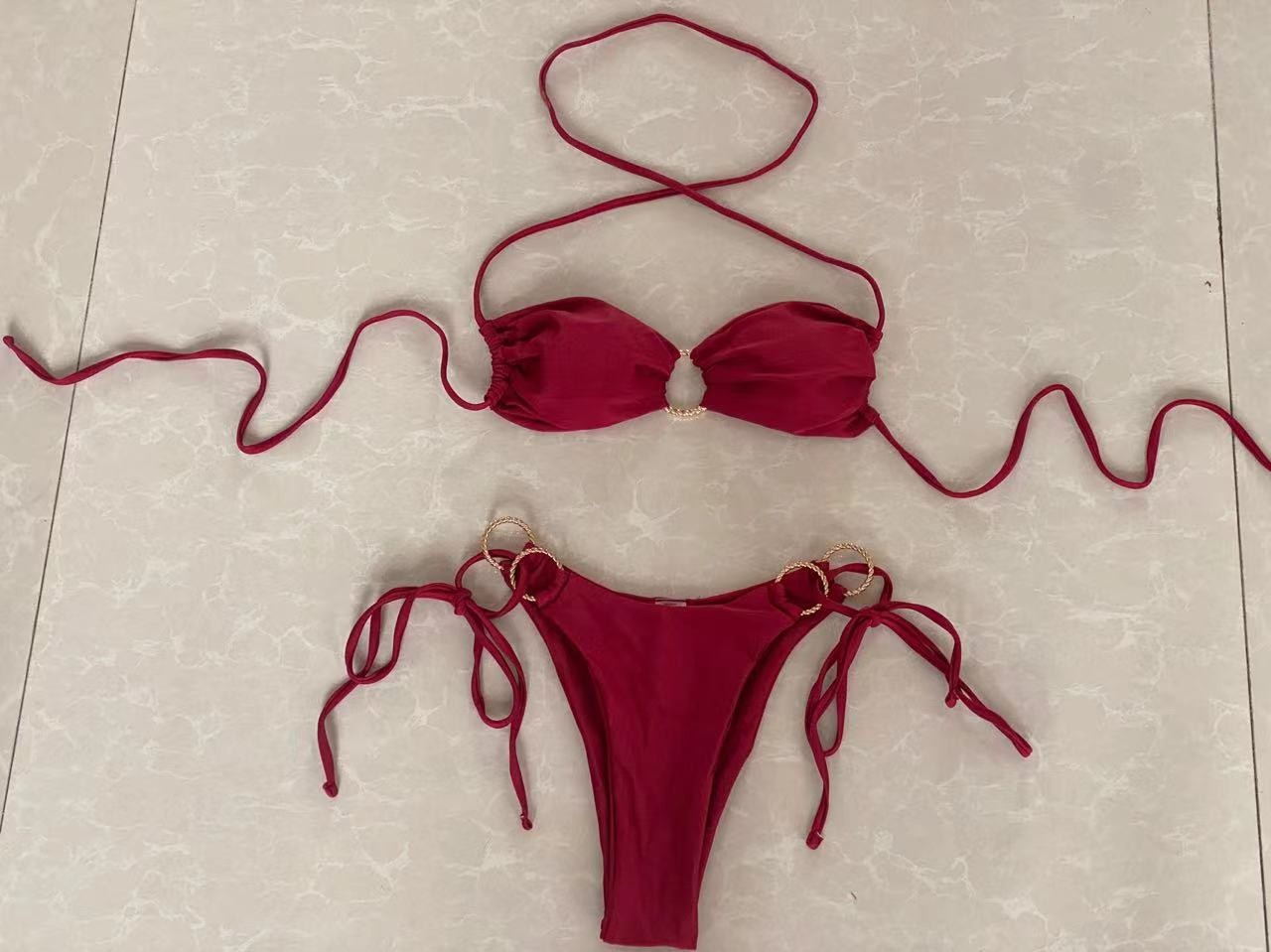 Bikini triangle pour femmes avec détail en anneau décoratif Echo Archiv