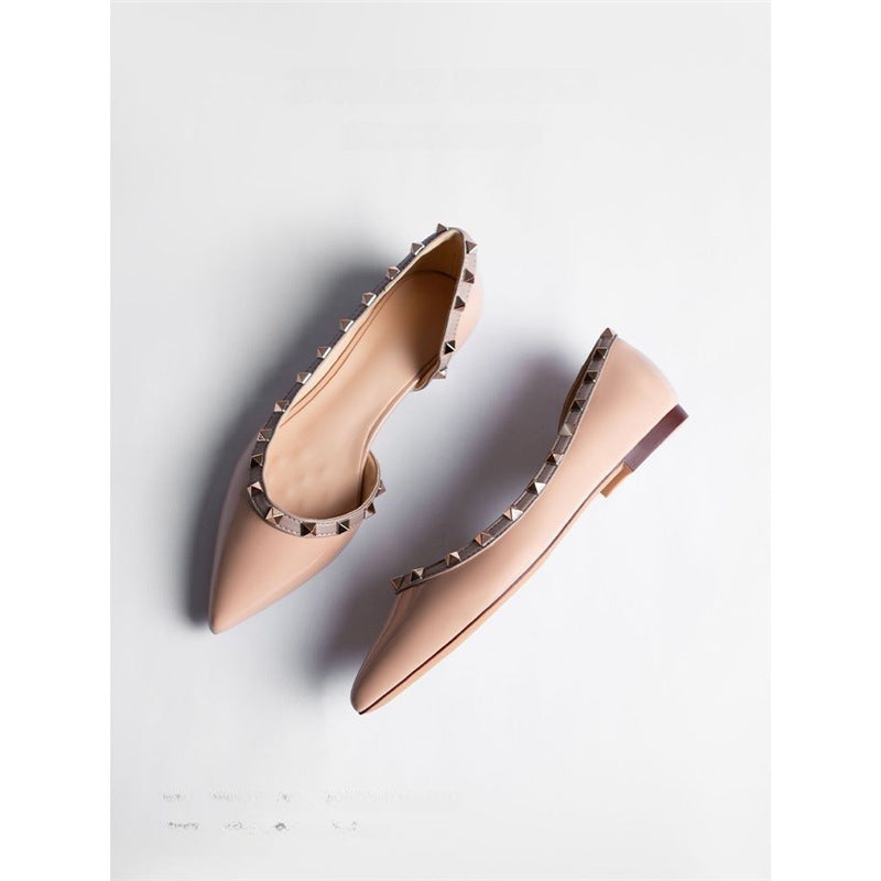 Ballerines élégantes à bout pointu pour femmes avec des ornements glamour R&B