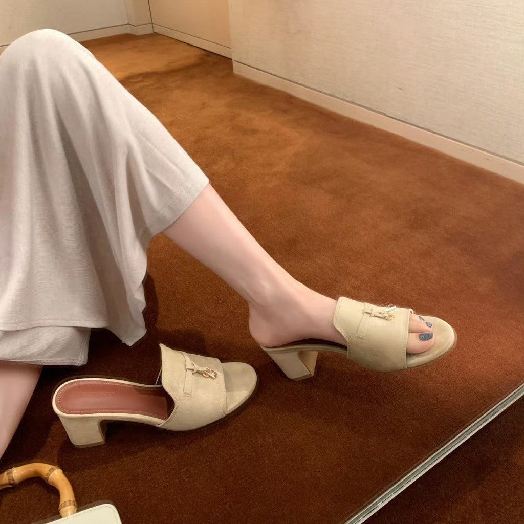 Chaussons élégants pour femmes avec application de nœud à la mode R&B