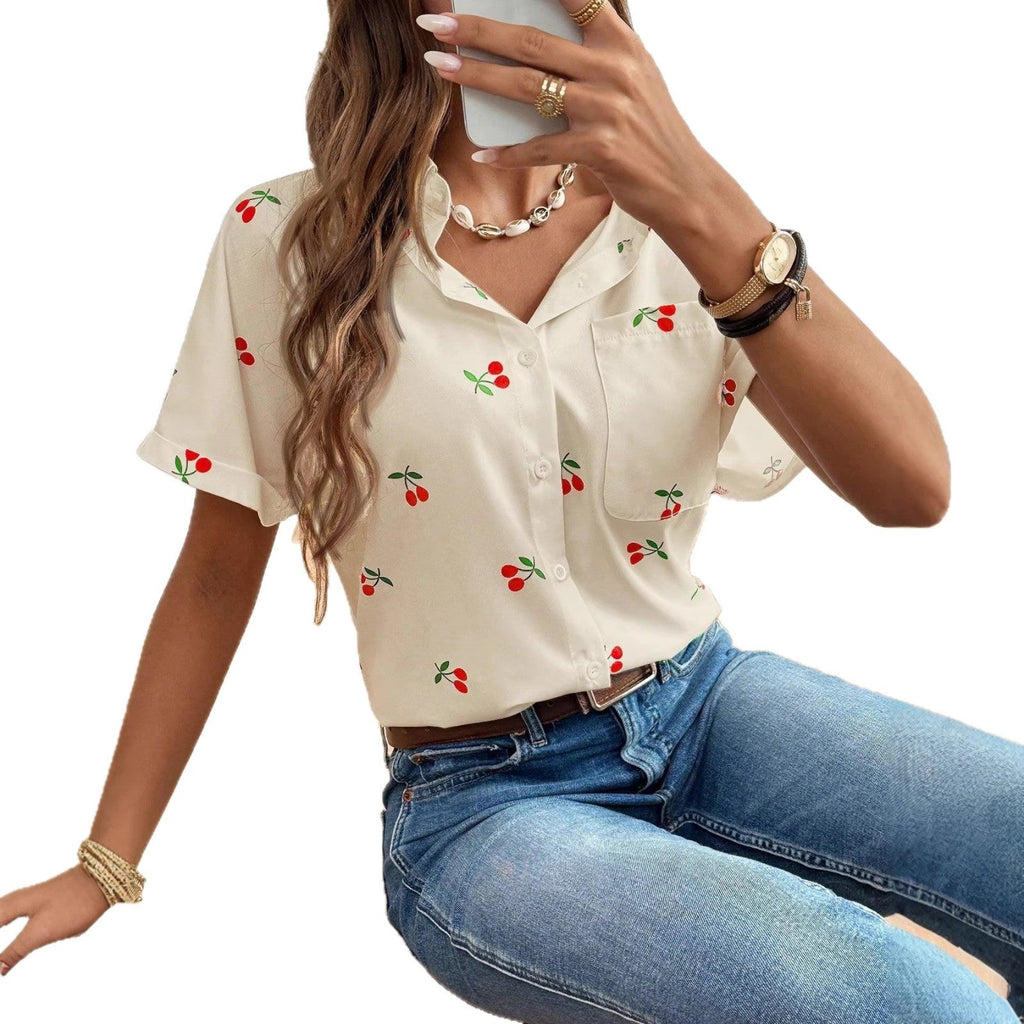 Blouse pour femmes avec un motif de cerises fraîches et une coupe décontractée Heidi-Mode