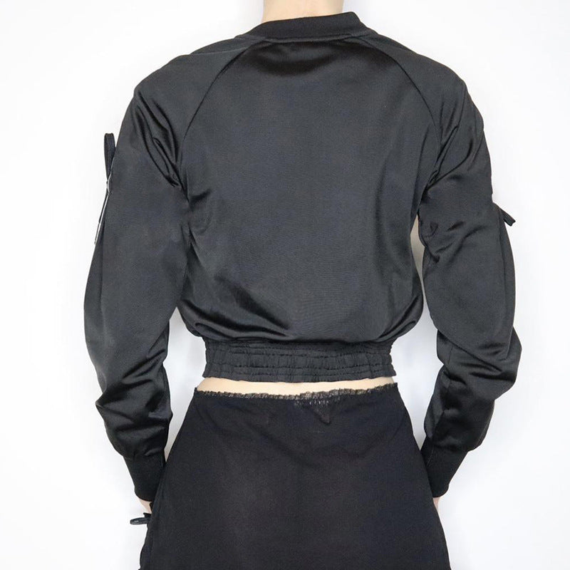Veste zippée sportive pour femmes au style bomber avec bandes latérales, liens aux manches et cordon de serrage Echo Archiv