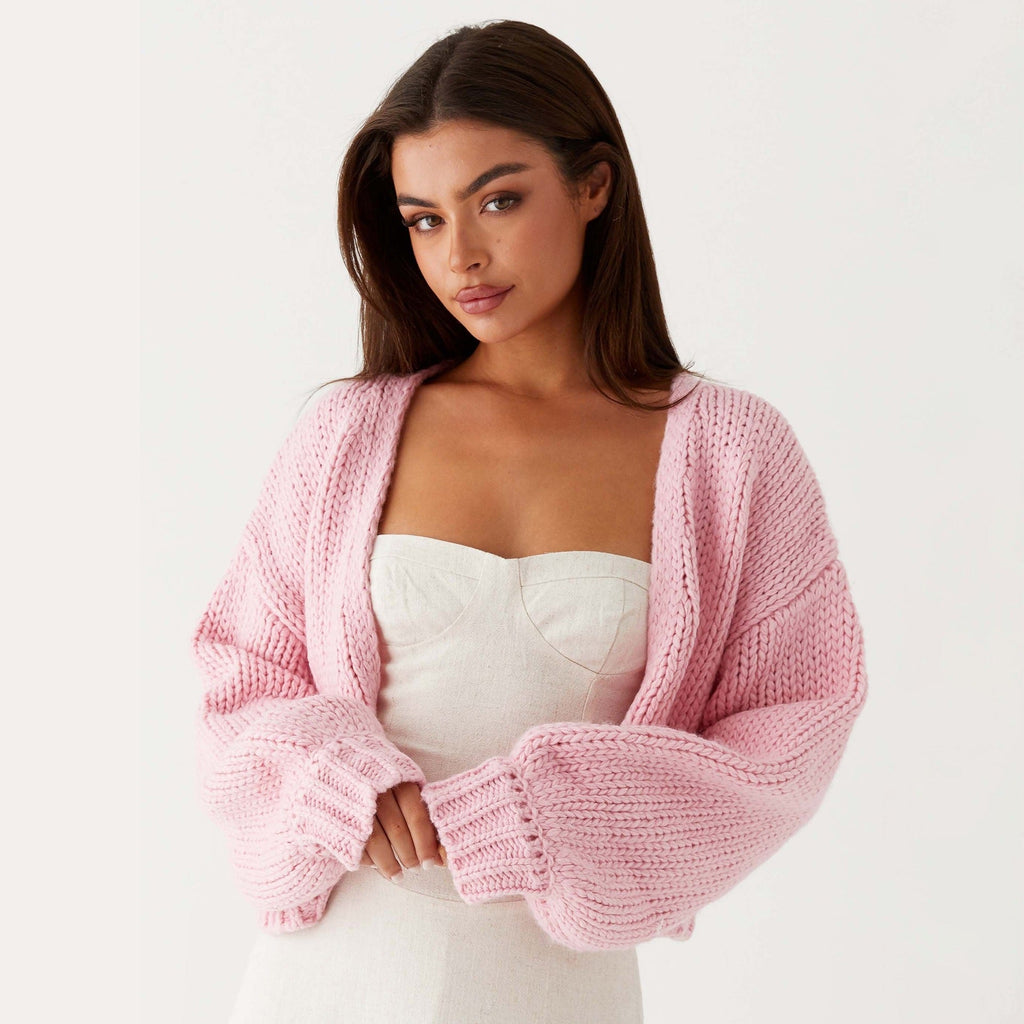 Cardigan oversized en grosse maille pour femmes avec col châle et bords côtelés Echoarchiv