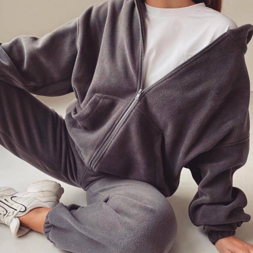 Ensemble de sweat à capuche oversize pour femmes avec poche kangourou et pantalon de jogging cargo