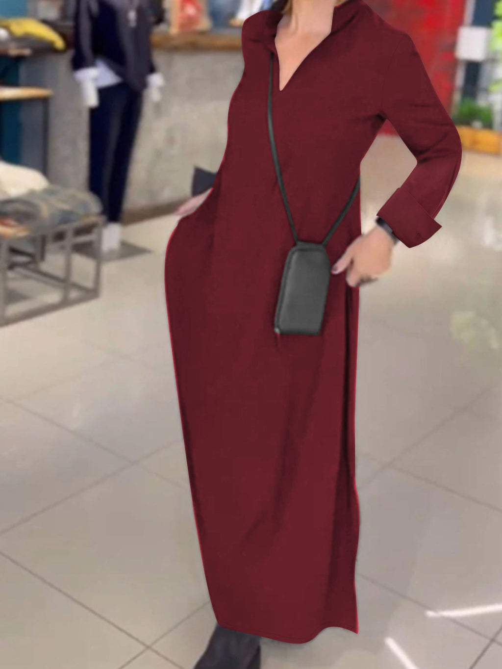 Robe maxi fluide pour femmes avec col montant en V, manches longues et poches latérales Echoarchiv