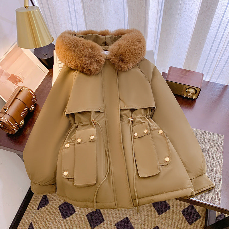 Parka courte utilitaire pour femmes avec col en fausse fourrure volumineux, poches cargo et cordon de serrage cintré Echo Archiv