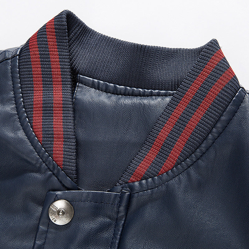 Veste en cuir Varsity pour hommes au style universitaire avec patch logo brodé, design à manches contrastées et bords côtelés Echo Archiv