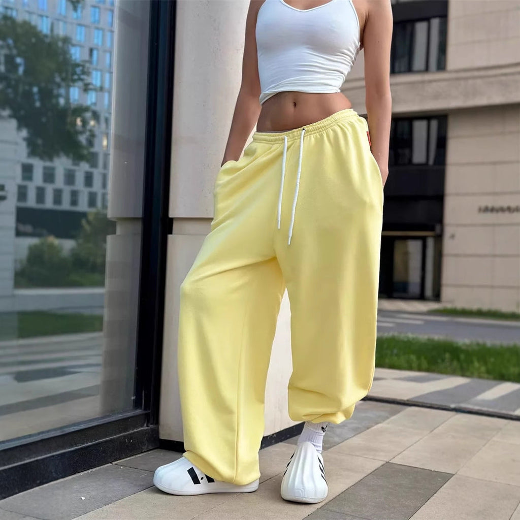 Pantalon de survêtement oversized pour femmes avec taille large et cordon de serrage Echo Archiv