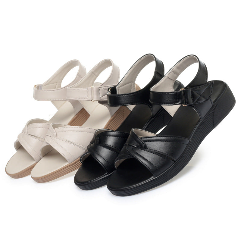 Sandales confortables pour femmes avec design élégant de lanières et talon bloc stable Heidi-Mode