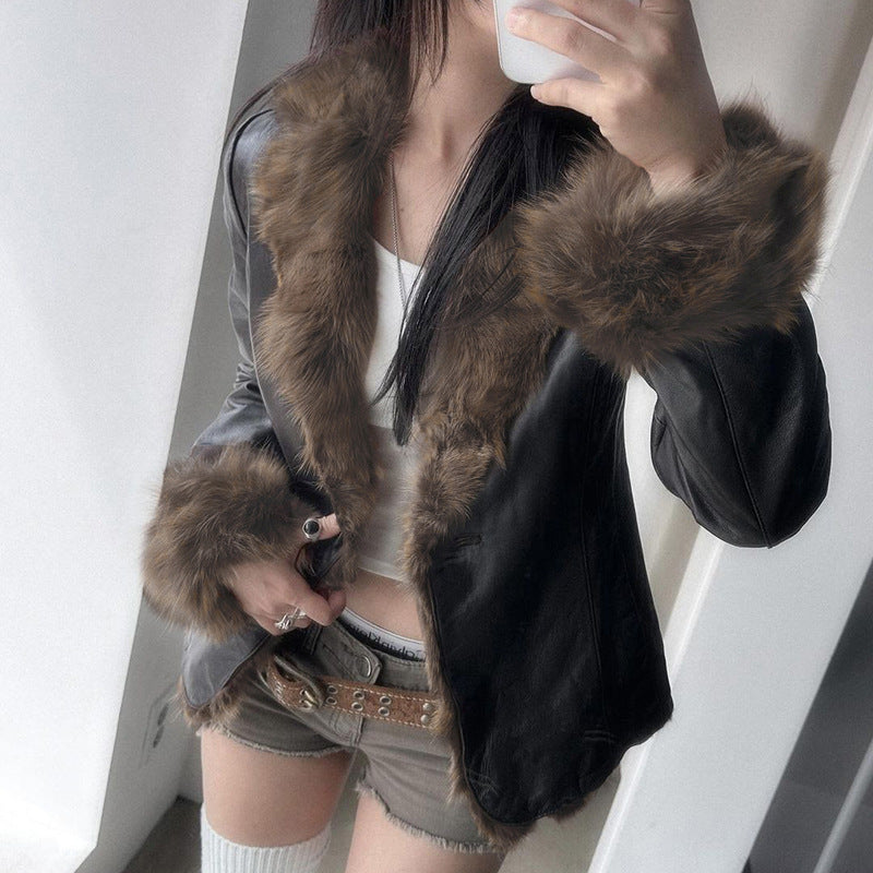 Veste bomber cintrée pour femmes avec large taille côtelée, deux poches obliques et détails décoratifs en zip Echo Archiv