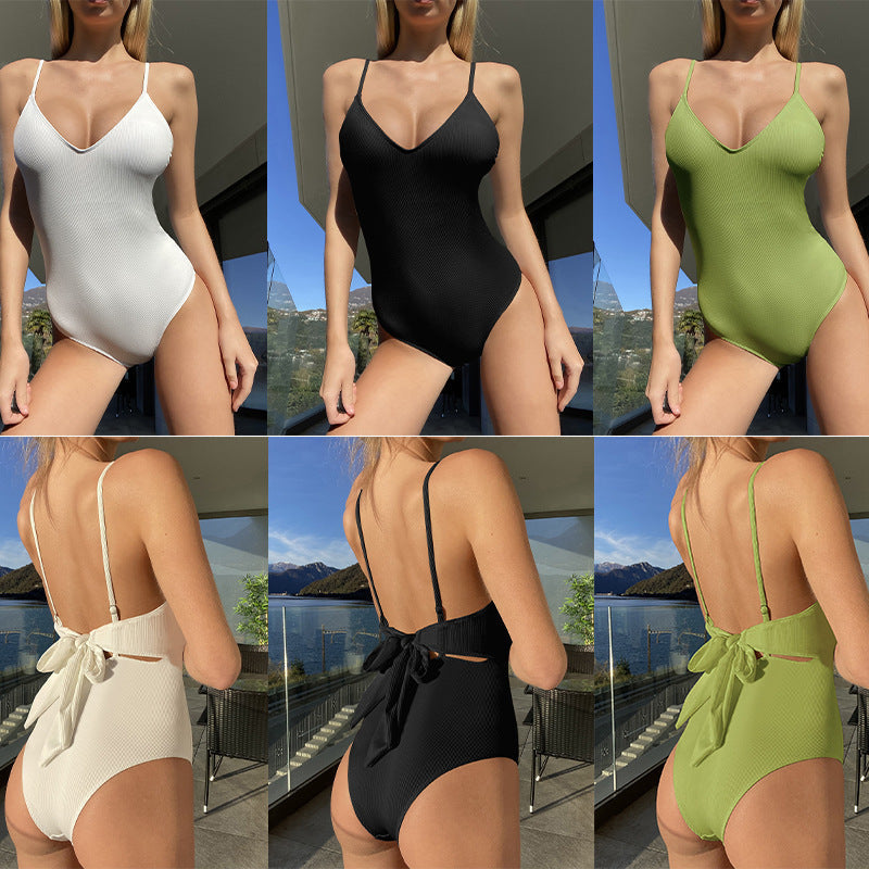 Maillot de bain une pièce pour femmes avec décolleté en V profond et fine structure côtelée R&B