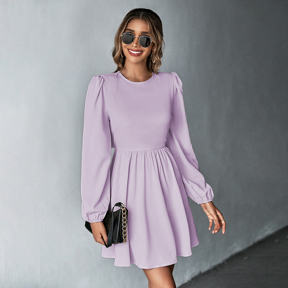 Robe de cocktail chic pour femmes avec taille froncée, manches ballon longues et décolleté rond Echo Archiv