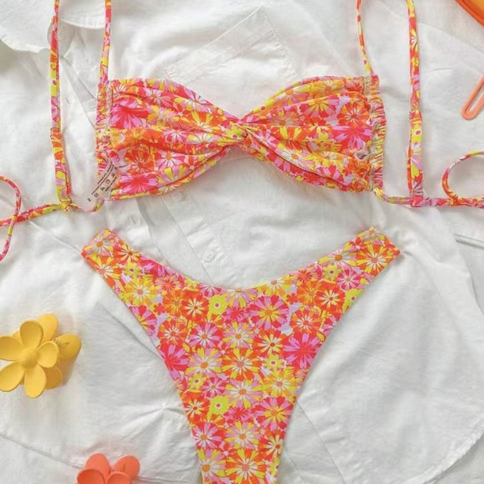 Bikini triangle pour femmes avec design floral et détails en volants Echo Archiv