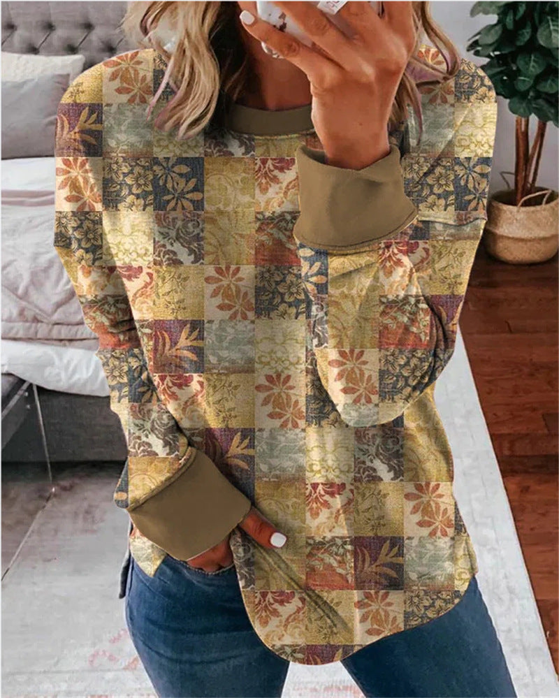 Chemisier à manches longues pour dames en patchwork avec un col rond doux et des poignets contrastants Echoarchiv