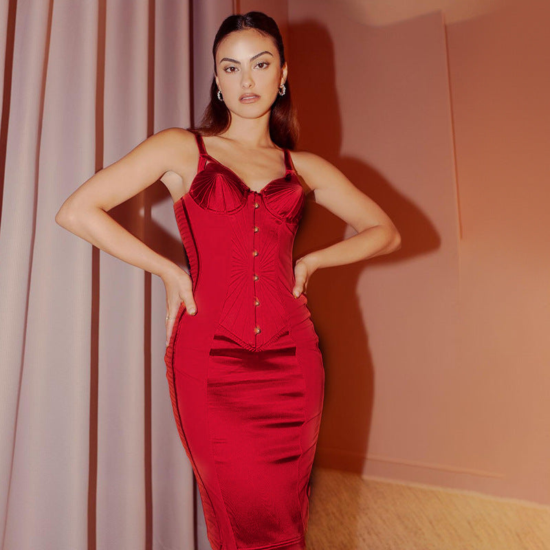 Robe femme ajustée avec des détails raffinés et un tissu scintillant Heidi-Mode