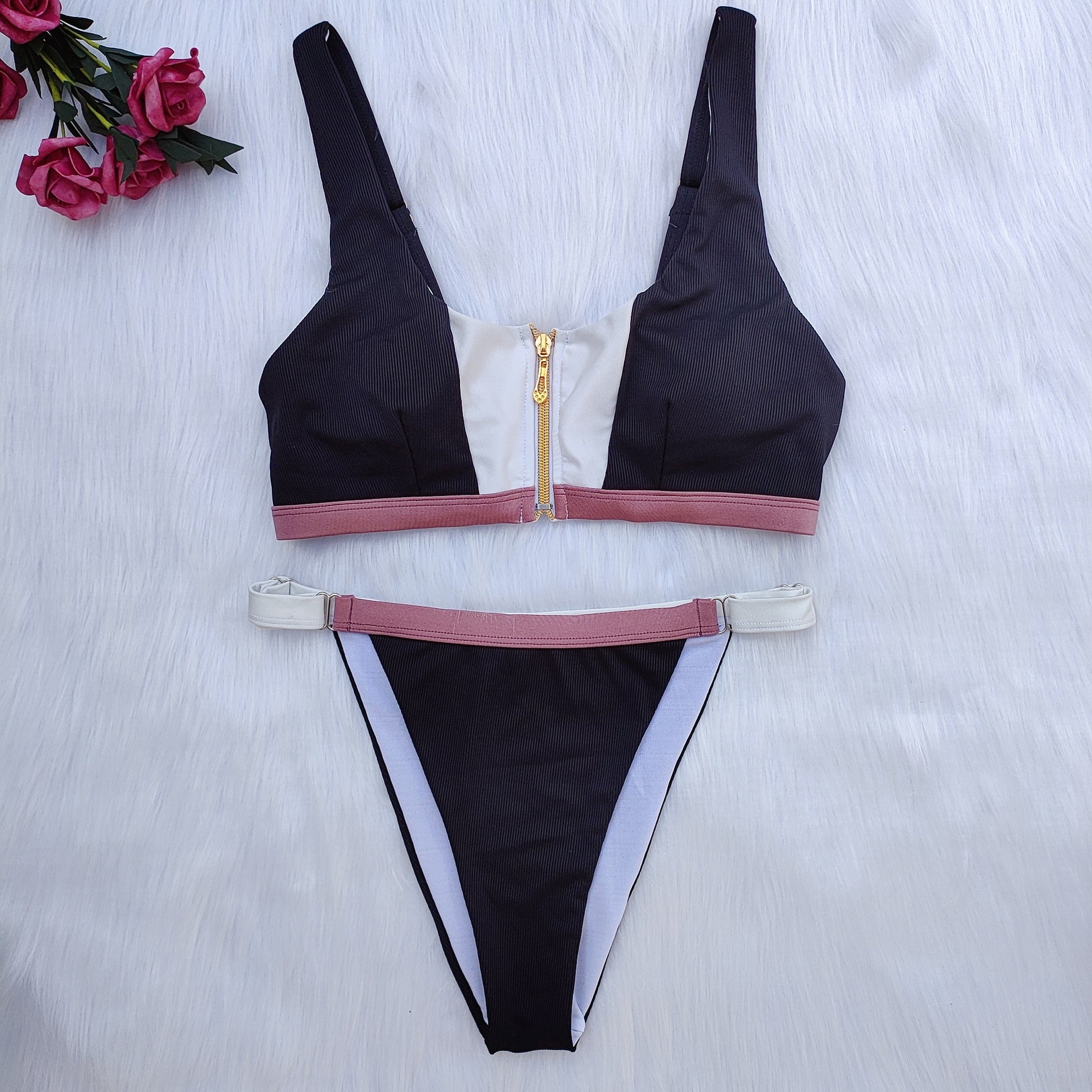Ensemble de bikini de sport pour femmes avec fermeture éclair et détails colorés R&B
