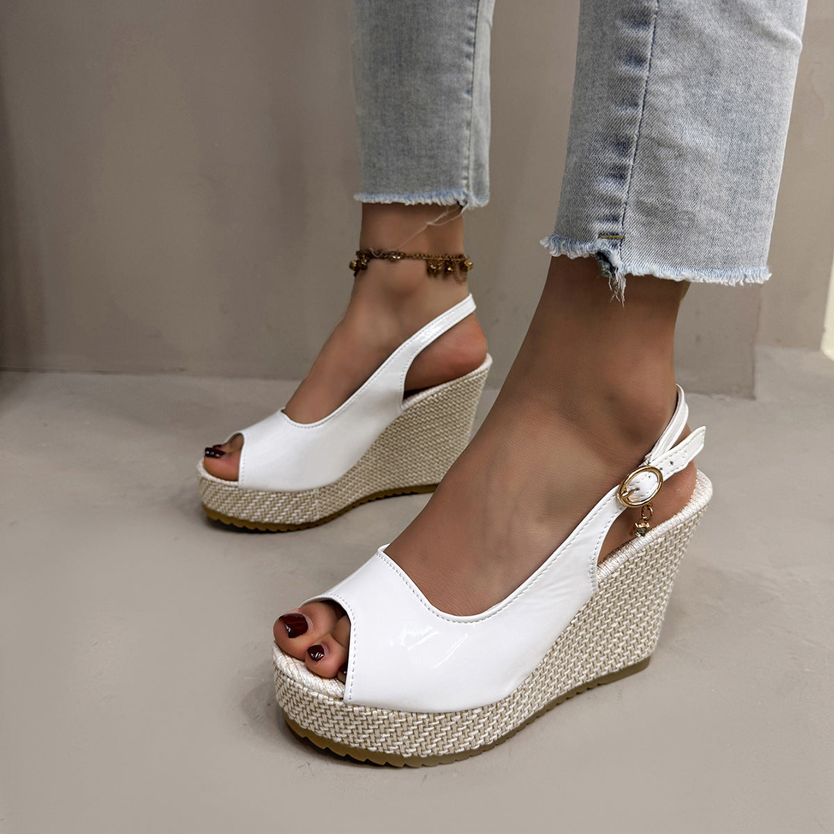 Pantolettes à talon compensé pour femmes avec design de sangle décoratif et semelle confortable R&B