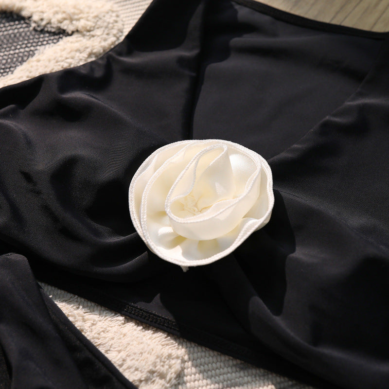 Ensemble de bikini taille haute pour femmes avec élégante application florale R&B