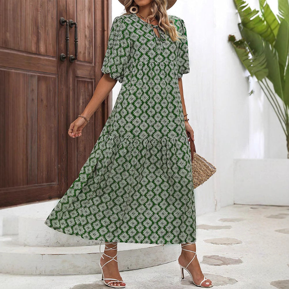 Robe maxi aérienne pour femmes avec imprimé ethnique géométrique, jupe à volants froncée et décolleté clé R&B