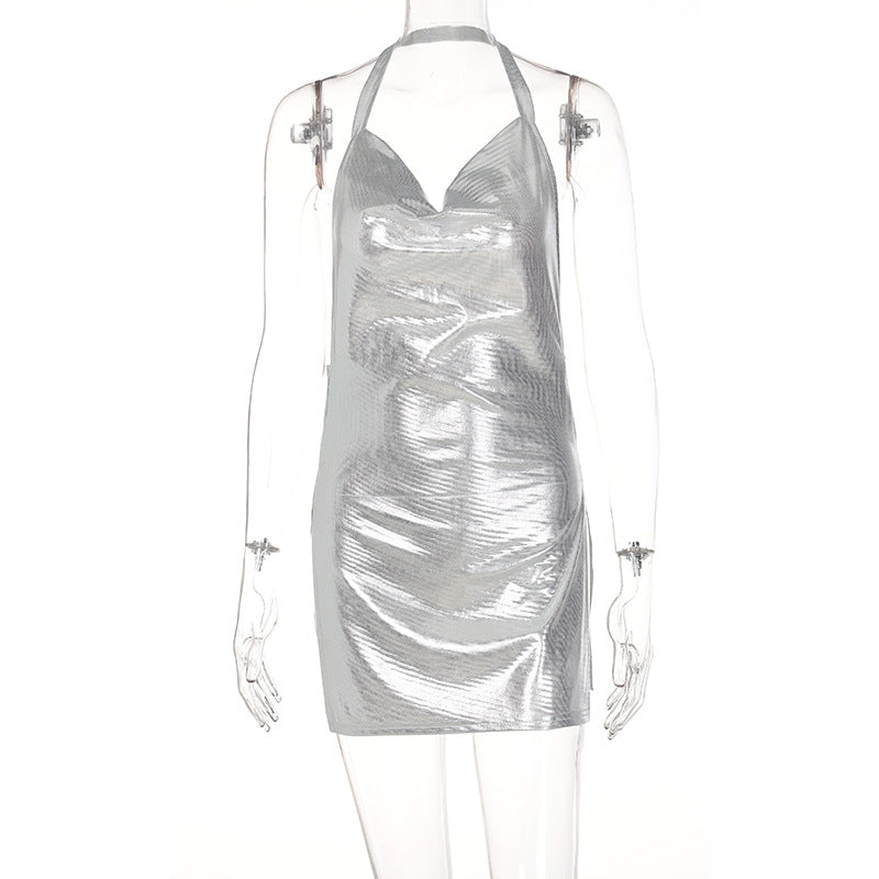 Robe mini brillante pour femmes dans un style chic décontracté avec un col halter Heidi-Mode