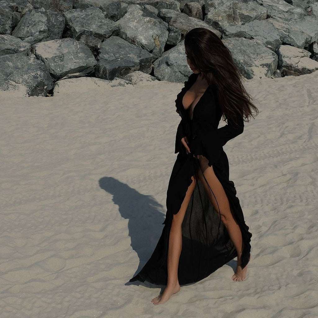 Robe de plage pour femmes avec des volants raffinés et un décolleté en V profond R&B
