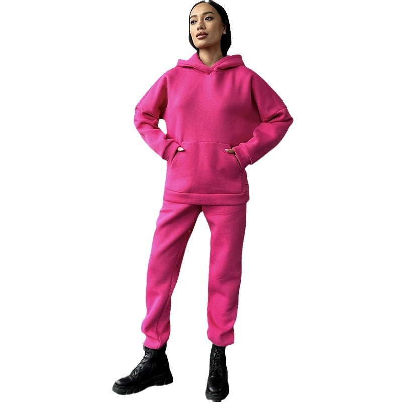 Ensemble de loungewear confortable pour femmes en deux parties avec un sweat à capuche oversize, poche kangourou et jogger à cheville élastique en French Terry Echo Archive